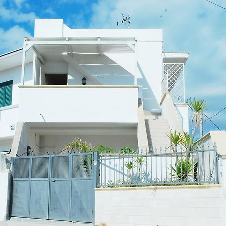 Dimora Il Girasole Hotel Torre San Giovanni Buitenkant foto