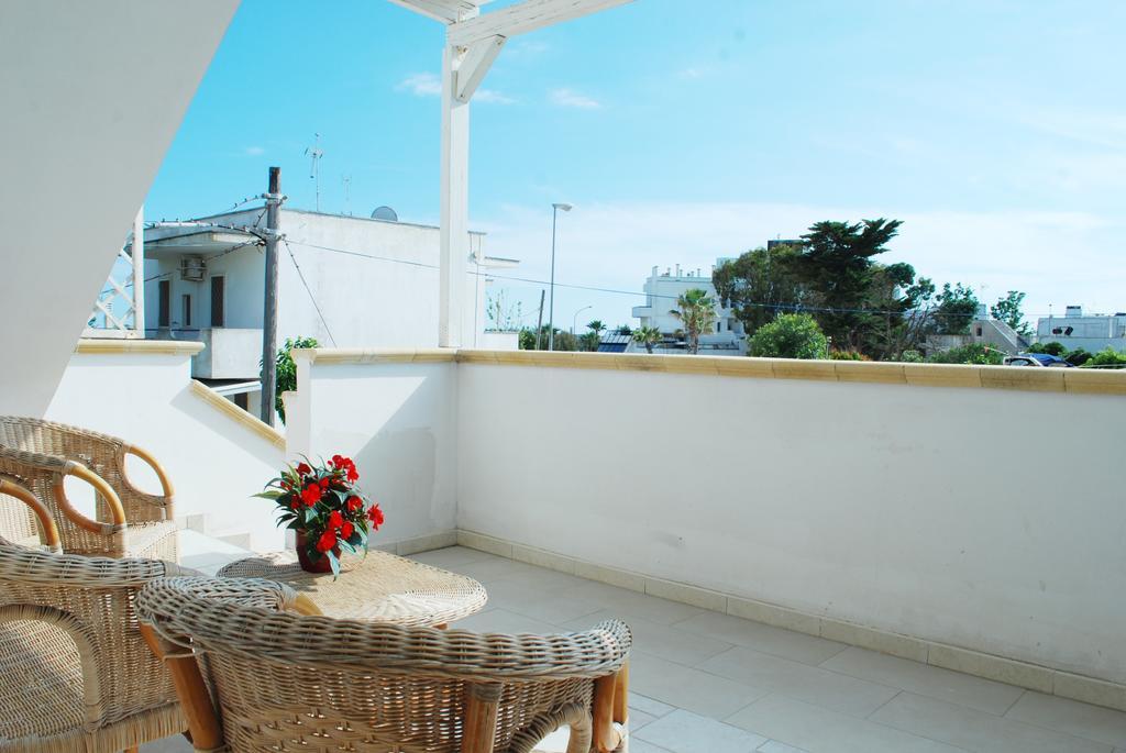 Dimora Il Girasole Hotel Torre San Giovanni Buitenkant foto